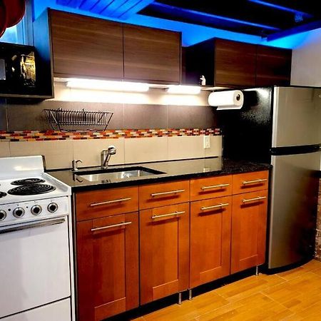 Live In This Iconic East Side Lower Level Unit Providence Exteriér fotografie