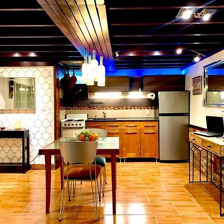 Live In This Iconic East Side Lower Level Unit Providence Exteriér fotografie