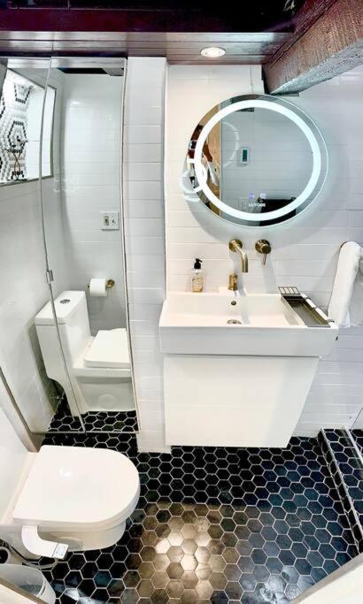 Live In This Iconic East Side Lower Level Unit Providence Exteriér fotografie