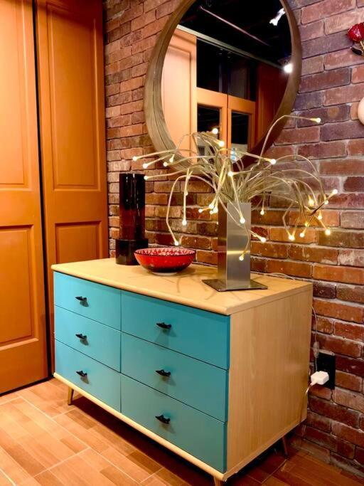Live In This Iconic East Side Lower Level Unit Providence Exteriér fotografie